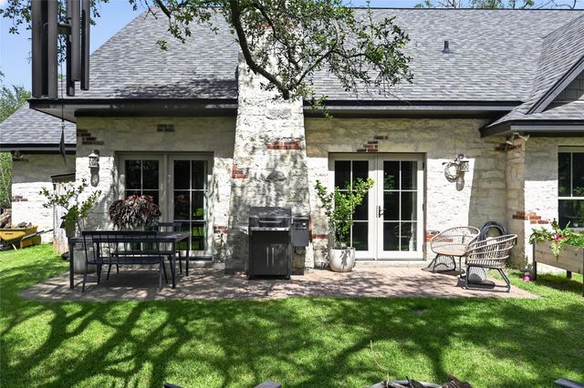 700 Willow Creek RD, Salado, TX 76571