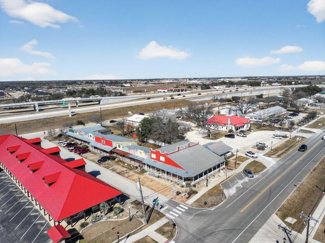 700 Willow Creek RD, Salado, TX 76571