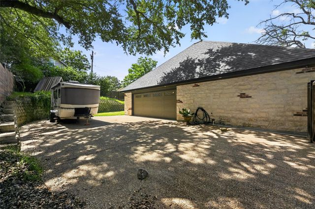 700 Willow Creek RD, Salado, TX 76571