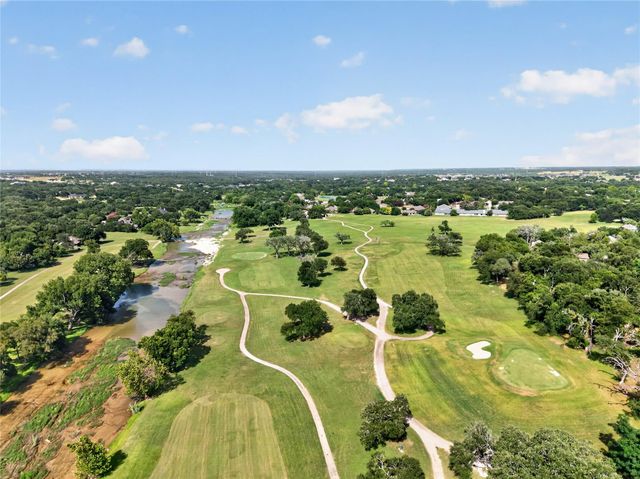 700 Willow Creek RD, Salado, TX 76571
