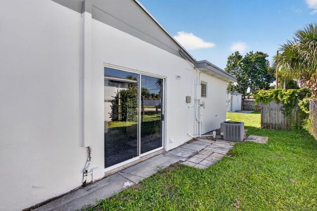 304 Cypress Drive, Lake Park, FL 33403