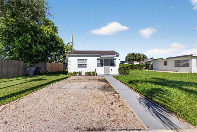 304 Cypress Drive, Lake Park, FL 33403