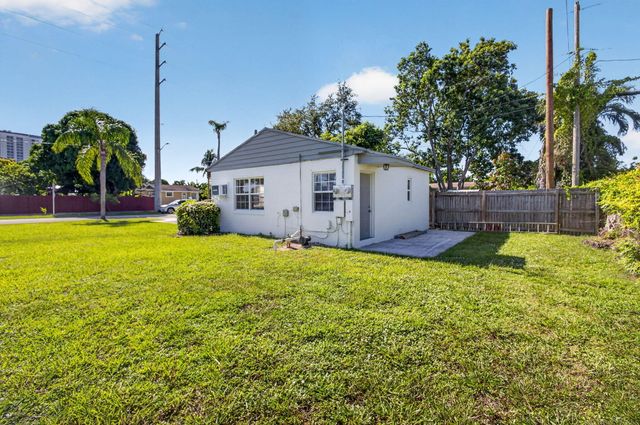 304 Cypress Drive, Lake Park, FL 33403