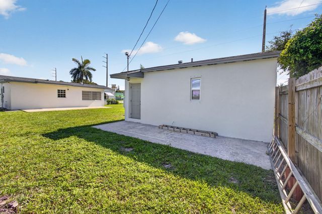 304 Cypress Drive, Lake Park, FL 33403