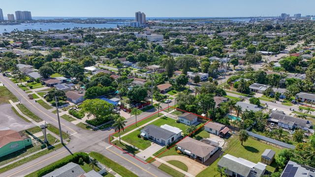 304 Cypress Drive, Lake Park, FL 33403
