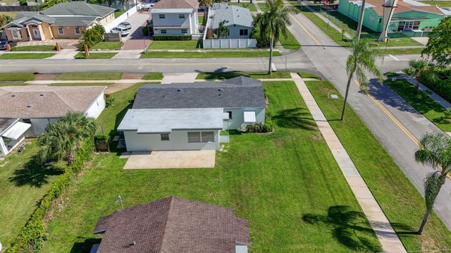 304 Cypress Drive, Lake Park, FL 33403