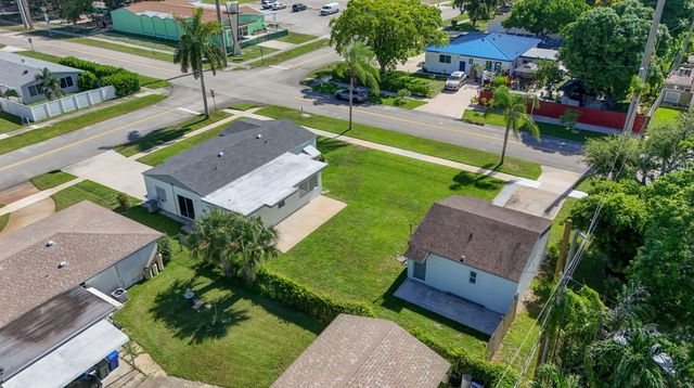 304 Cypress Drive, Lake Park, FL 33403