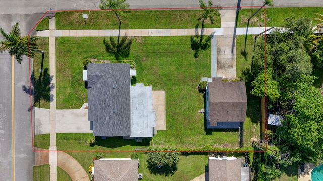 304 Cypress Drive, Lake Park, FL 33403