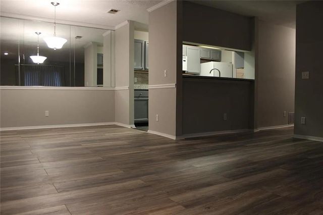 204 Warm Springs Circle, Roswell, GA 30075
