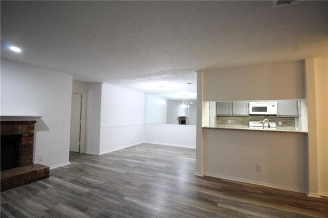 204 Warm Springs Circle, Roswell, GA 30075
