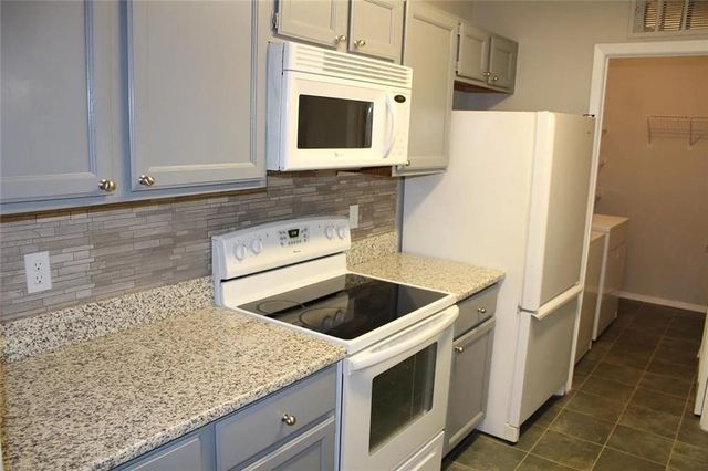 204 Warm Springs Circle, Roswell, GA 30075