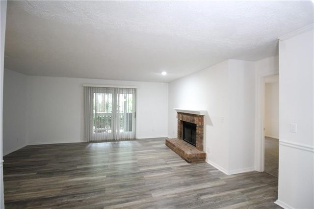 204 Warm Springs Circle, Roswell, GA 30075