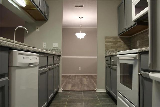 204 Warm Springs Circle, Roswell, GA 30075