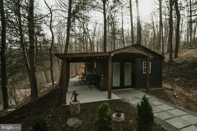 87 POND RD, Delta, PA 17314