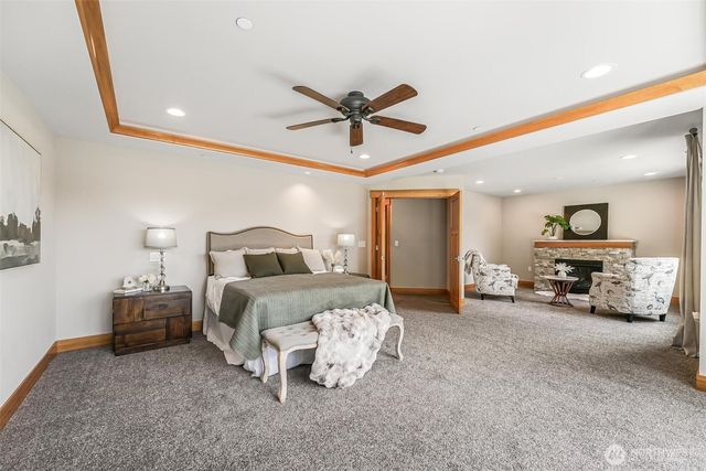 6106 207th Ave E, Bonney Lake, WA 98391