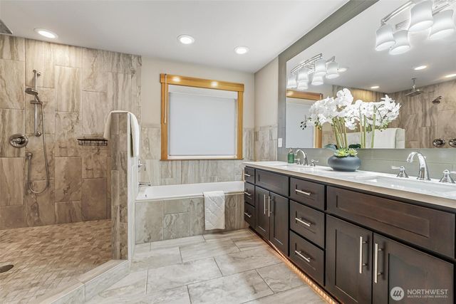 6106 207th Ave E, Bonney Lake, WA 98391