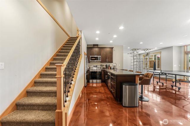 6106 207th Ave E, Bonney Lake, WA 98391