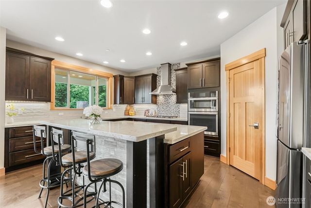 6106 207th Ave E, Bonney Lake, WA 98391