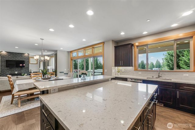 6106 207th Ave E, Bonney Lake, WA 98391