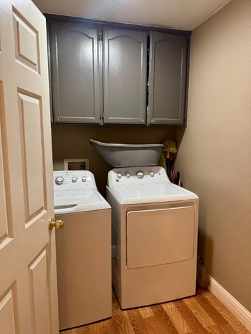 1363 Merganser Court, Newman, CA 95360