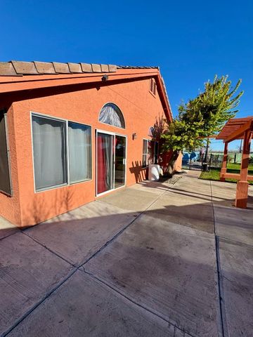 1363 Merganser Court, Newman, CA 95360