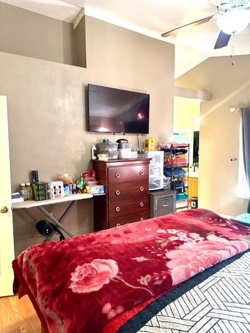 1363 Merganser Court, Newman, CA 95360