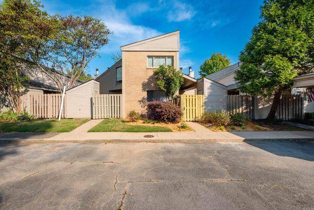 2520 Riverfront Dr Apt 2, Little Rock, AR 72202