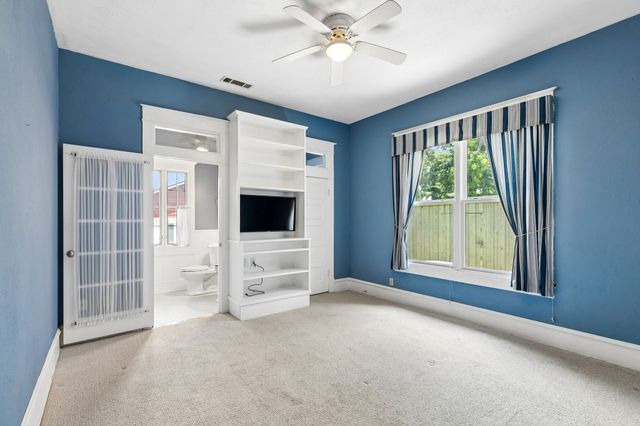 714 Woodlawn Avenue, Dallas, TX 75208