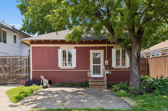 714 Woodlawn Avenue, Dallas, TX 75208