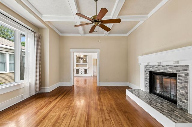 714 Woodlawn Avenue, Dallas, TX 75208