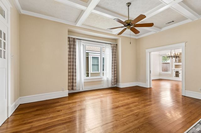 714 Woodlawn Avenue, Dallas, TX 75208