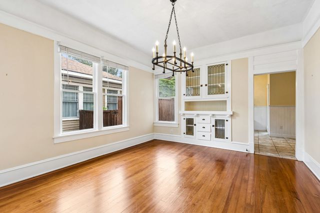 714 Woodlawn Avenue, Dallas, TX 75208