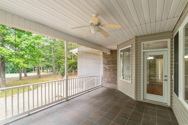 1 Versalles Lane, Hot Springs Village, AR 71909