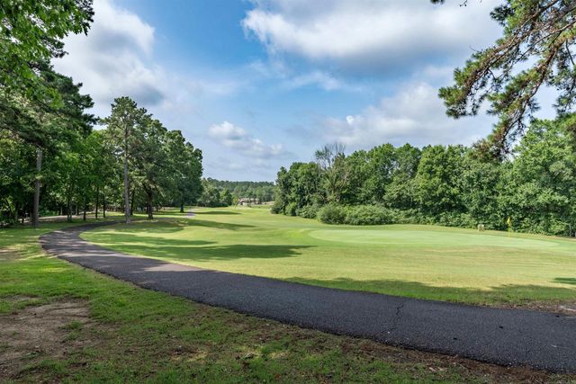 1 Versalles Lane, Hot Springs Village, AR 71909