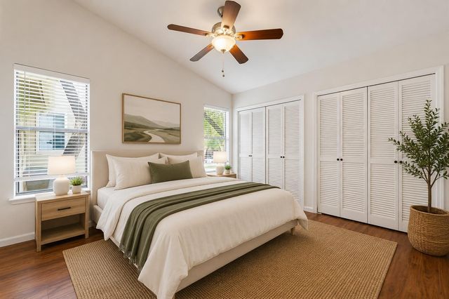 512 Eberhart LN 1402, Austin, TX 78745