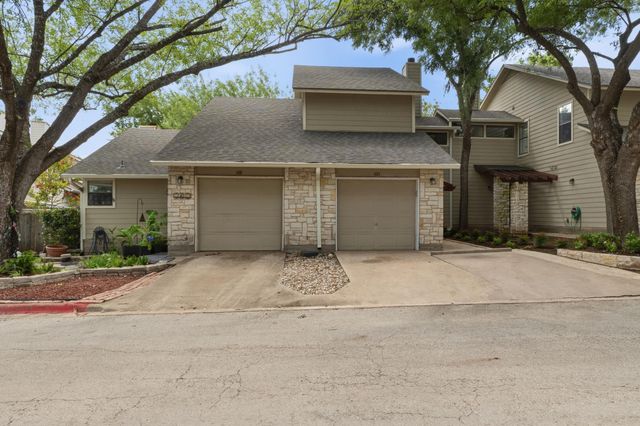 512 Eberhart LN 1402, Austin, TX 78745