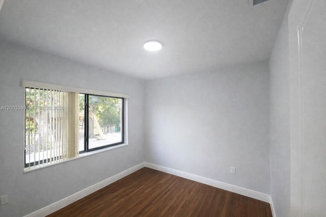 1610 NW 31st Ave, Miami, FL 33125