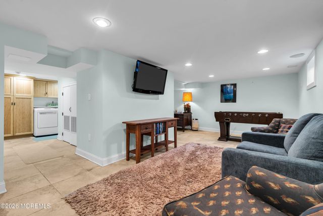 13 Beacon Boulevard, Sea Girt, NJ 08750