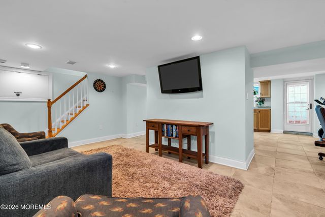 13 Beacon Boulevard, Sea Girt, NJ 08750