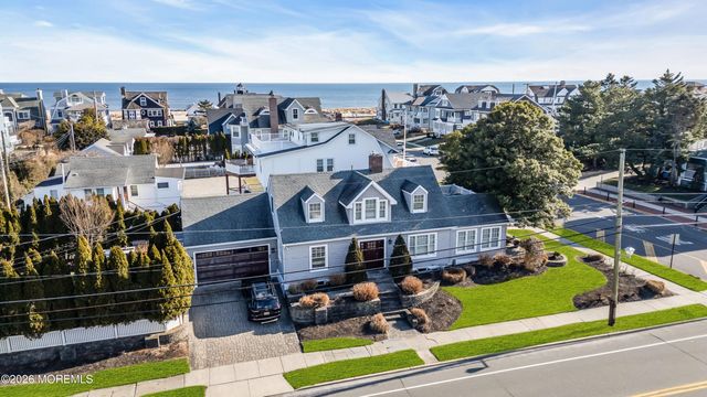 13 Beacon Boulevard, Sea Girt, NJ 08750