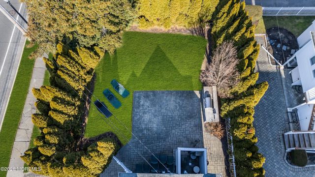 13 Beacon Boulevard, Sea Girt, NJ 08750