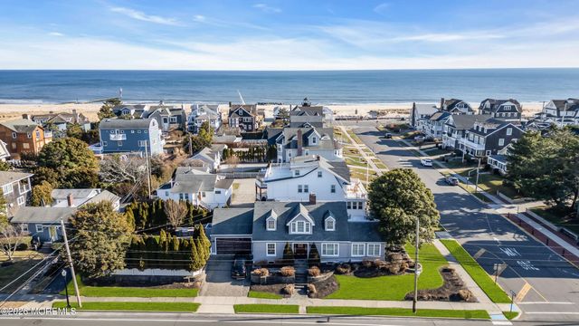 13 Beacon Boulevard, Sea Girt, NJ 08750