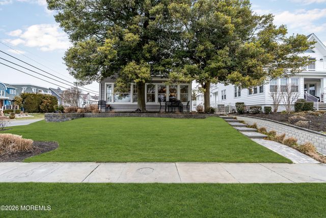 13 Beacon Boulevard, Sea Girt, NJ 08750