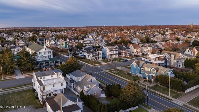 13 Beacon Boulevard, Sea Girt, NJ 08750