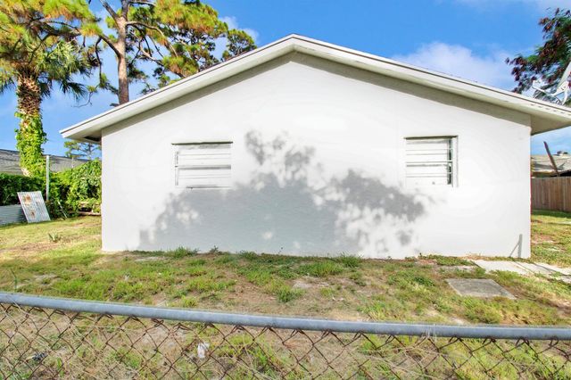 3040 Martin Avenue, Greenacres, FL 33463