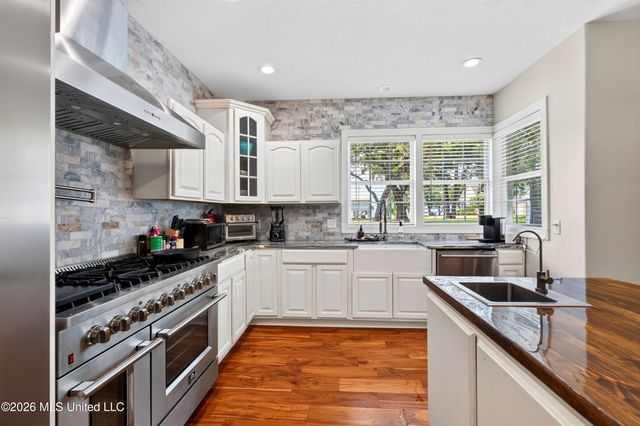 1143 2nd Street, Gulfport, MS 39501
