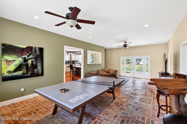 1143 2nd Street, Gulfport, MS 39501