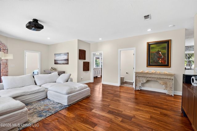 1143 2nd Street, Gulfport, MS 39501