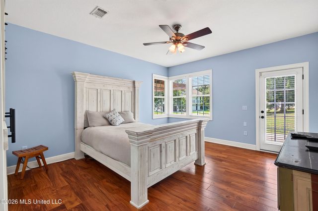 1143 2nd Street, Gulfport, MS 39501