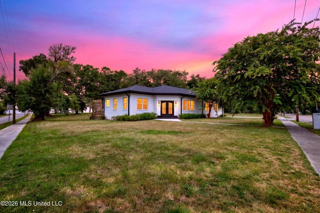 1143 2nd Street, Gulfport, MS 39501